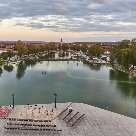 Готель Campus Горн Екстер'єр фото