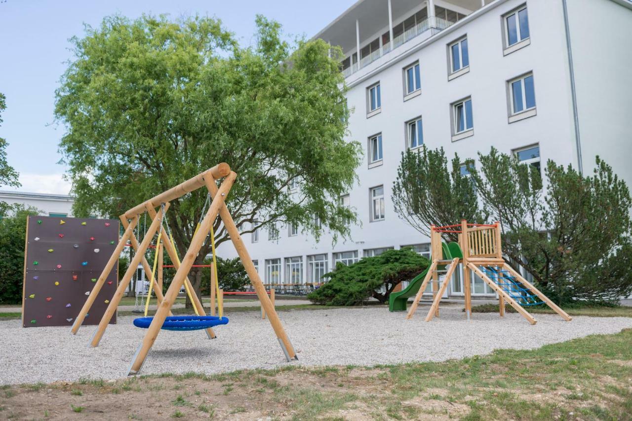 Готель Campus Горн Екстер'єр фото